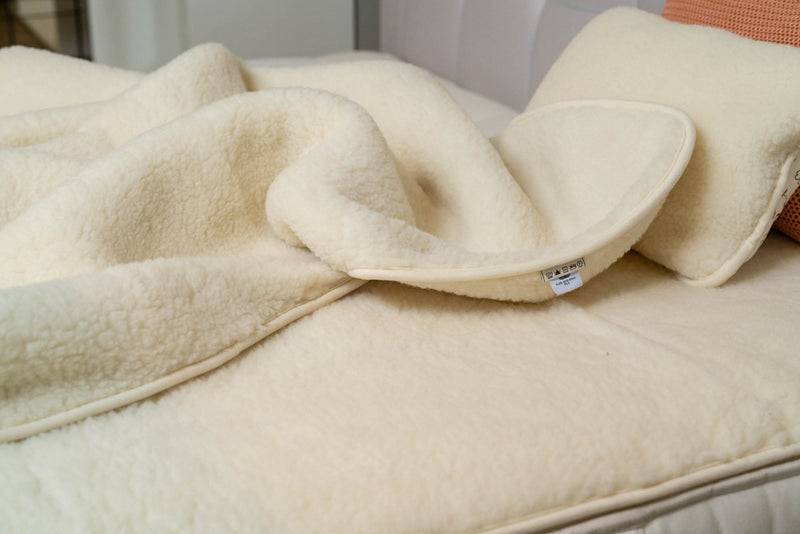 Ritter Decken Alpin Kinderkissen aus Wollflor Cyber Monday