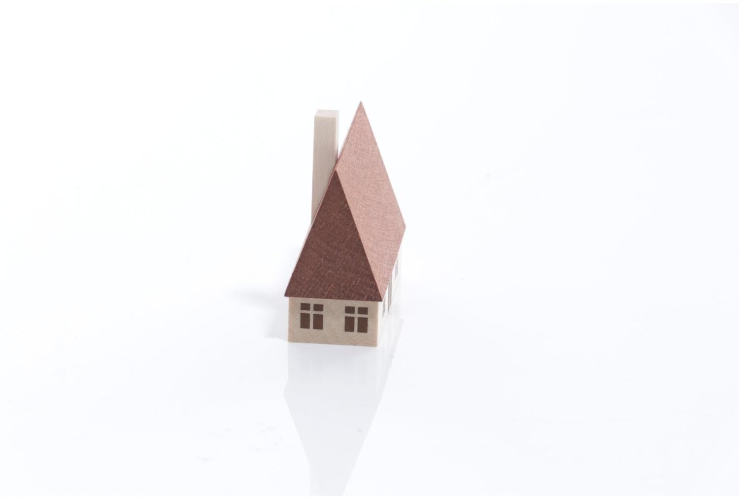 Rudolphs Schatzkiste Miniaturhaus - Erzgebirgshaus mit Schornstein und Aussenklo Natur - BxHxT 5x5x2cm 2025