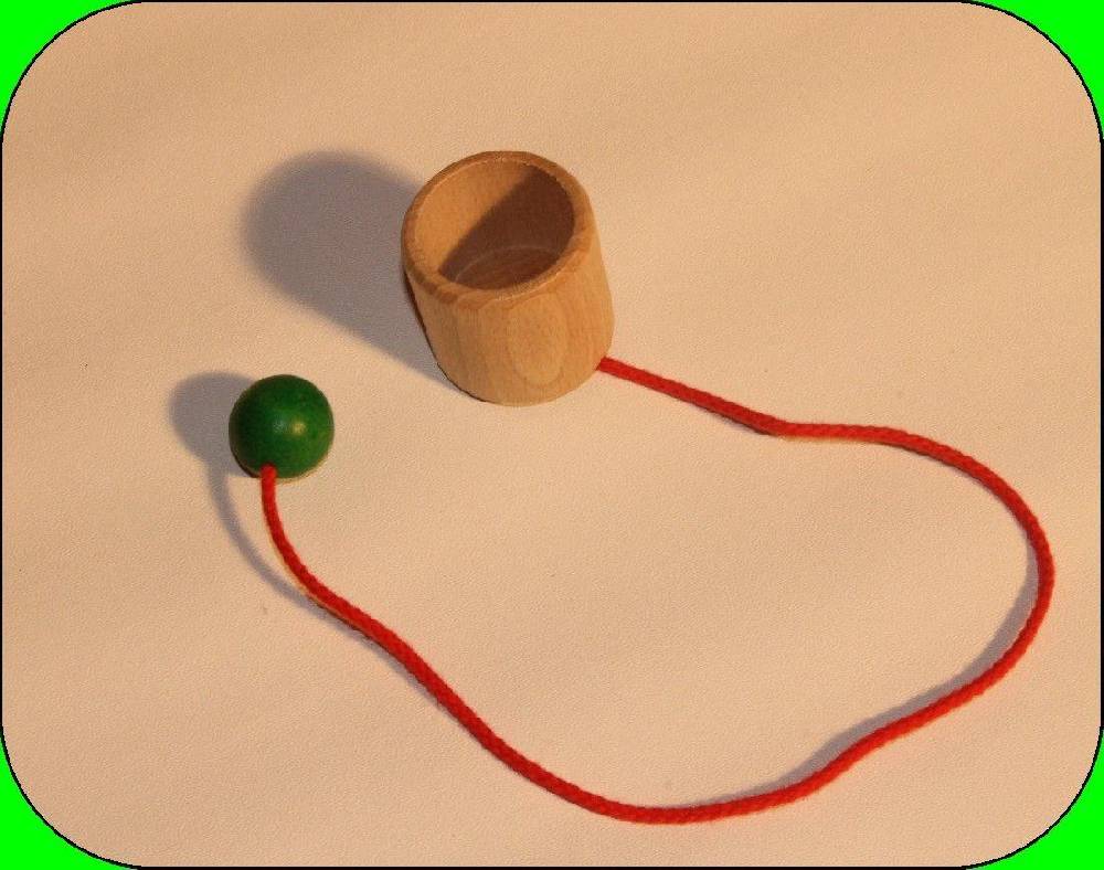 Rudolphs Schatzkiste Holzspielzeug Fangbecher BxT 3,7x3,7cm