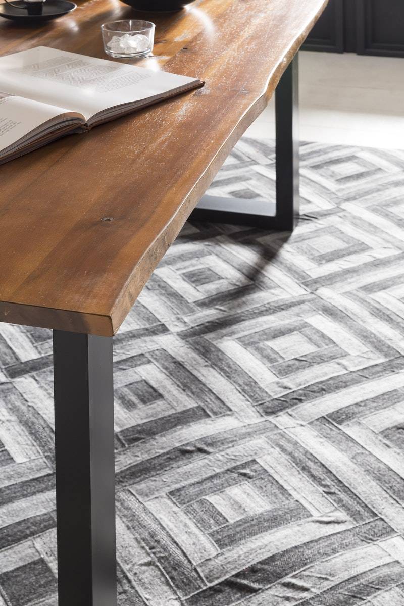 Salesfever Esstisch 160 x 85 cm Baumkante Akazie massiv cognac schwarz LANDO Auslauf