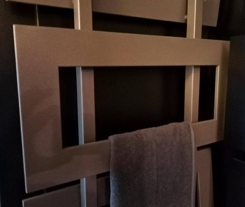 Szagato BADHEIZKÖRPER Design ART I 180x60cm 1019 Watt braun SZAGATO Paneelheizkörper Designheizkörper Handtuchheizkörper mit Mittelanschluss Handtuchwärmer Begrenzte Freigabe