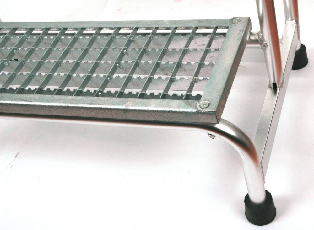 Szagato Podesttreppe ALU 1-stufig HxBxT 20x61x30cm SZAGATO mobiler Montagetritt ALU Montagetritte mit Plattform Stufentritt tragbare Treppe Treppenleiter Riesige Rabatte