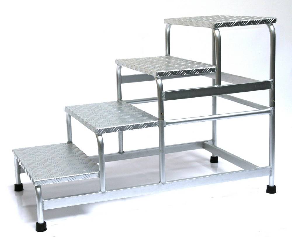 Szagato Podesttreppe ALU 4-stufig HxBxT 77x61x119cm SZAGATO mobiler Montagetritt ALU Montagetritte mit Plattform Stufentritt tragbare Treppe Treppenleiter Kostenloser Versand international