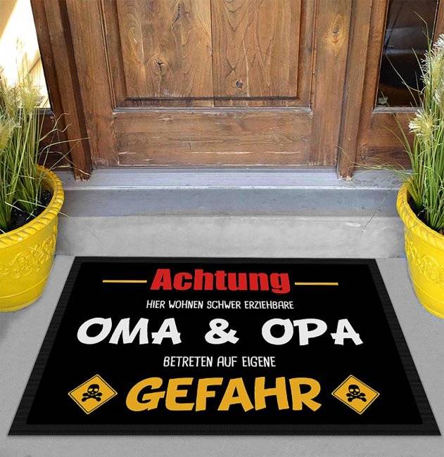 Tassendruck Fußmatte mit Spruch - Schwer erziehbare Oma & Opa Kostenloser Versand